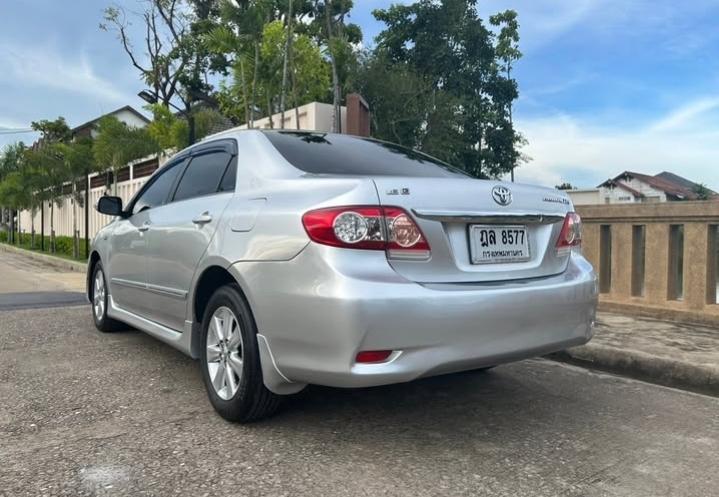 Toyota Corolla Altis ปี 2010 พร้อมใช้งาน 2