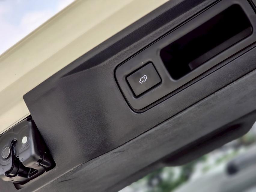 รหัสรถ CBLX1856 ✨ TOYOTA FORTUNER 2.4V RWD ปี2019 จดปี 2020 รูปที่ 8