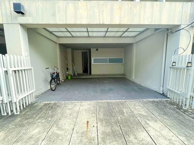 เดอะไนน์ พระราม 9 1.2 กม. พัฒนาการ18-26 พระราม9 ARL รามคำแหง 1.8 กม. ให้เช่าทาวน์โฮม 3 ชั้น 3 นอน 3 น้ำ 7