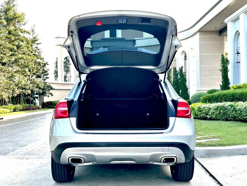MERSEDES BENZ GLA 200 ปี 2015 รูปที่ 10