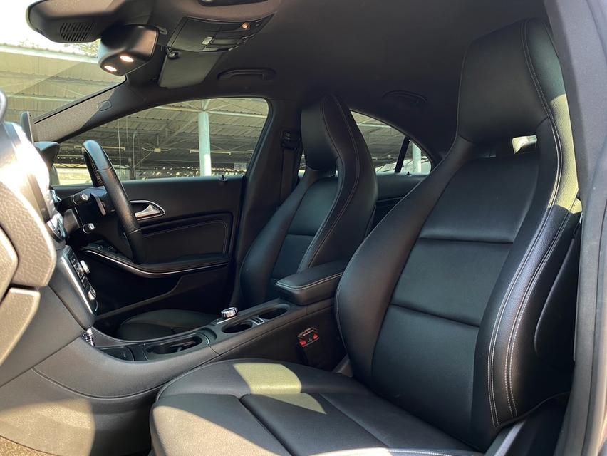 Mercedes-Benz CLA200 Urban Facelift W117 ปี2018 เลขไมล์ 73,xxx km 10
