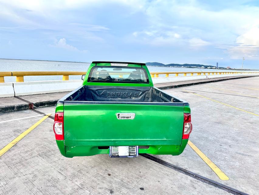 D-MAX