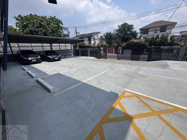 ให้เช่า อาคาร สำนักงาน ตึกStand Alone ย่านดินแดง-สุทธิสาร ซอยอินทามระ ใกล้ MRT สุทธิสาร 7