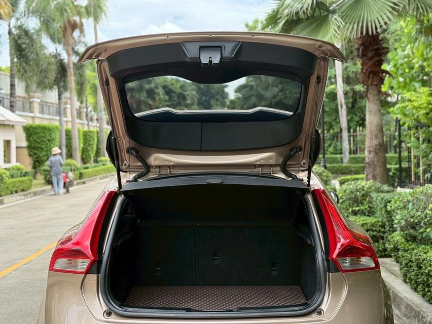 รหัสรถ PJP5340 2014 VOLVO V40 2.0 T5 S 13