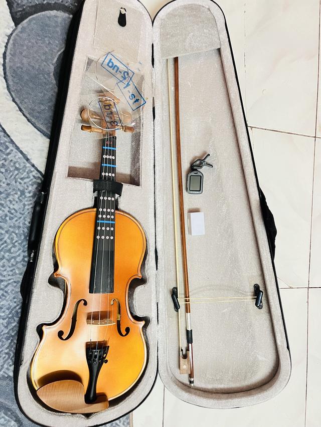 ไวโอลินสภาพดี ราคาประหยัด พร้อมเล่น มือใหม่ใช้ได้ทันที