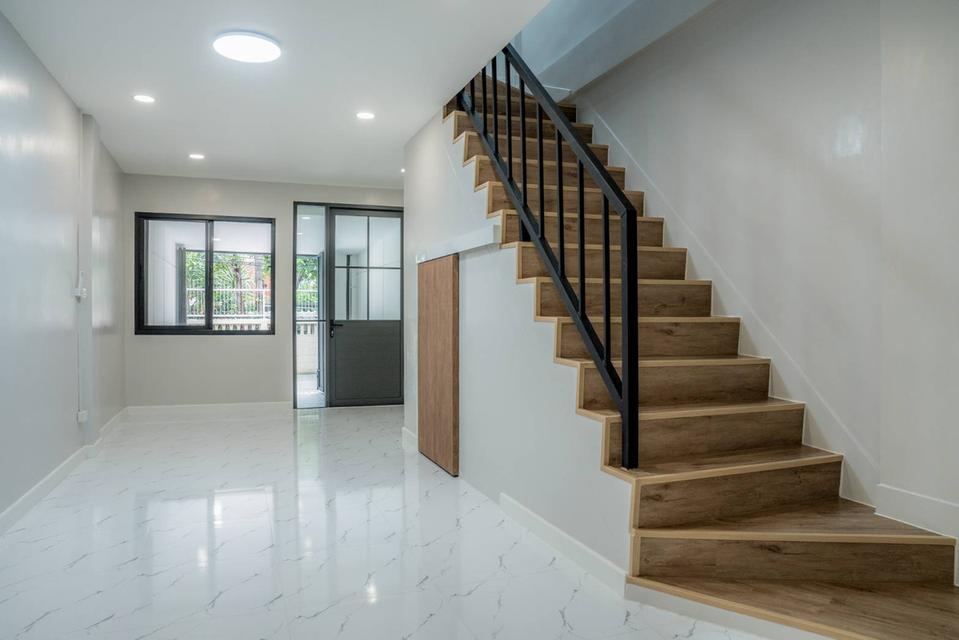 ขายบ้านทาวโฮมเอกมัย สุขุมวิท65 ปรีดีพนมยงค์15 Townhome 4ชั้น ใกล้ BTSเอกมัย ทองหล่อ พระโขนง 3 ห้องนอน 4ห้องน้ำ ทำใหม่พร้อมอยู่ ใกล้พระราม4 0879074045