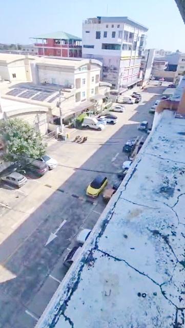 ม.ธรรมศาสตร์ 3กม.โลตัส รังสิตคลองสอง 459 ม. ตลาดไอยรา 2กม. 2แอร์ อาคาร 4.5 ชั้น ให้เช่า 20 ตร.วา 340 ตร.ม ติดถนนใหญ่ 5