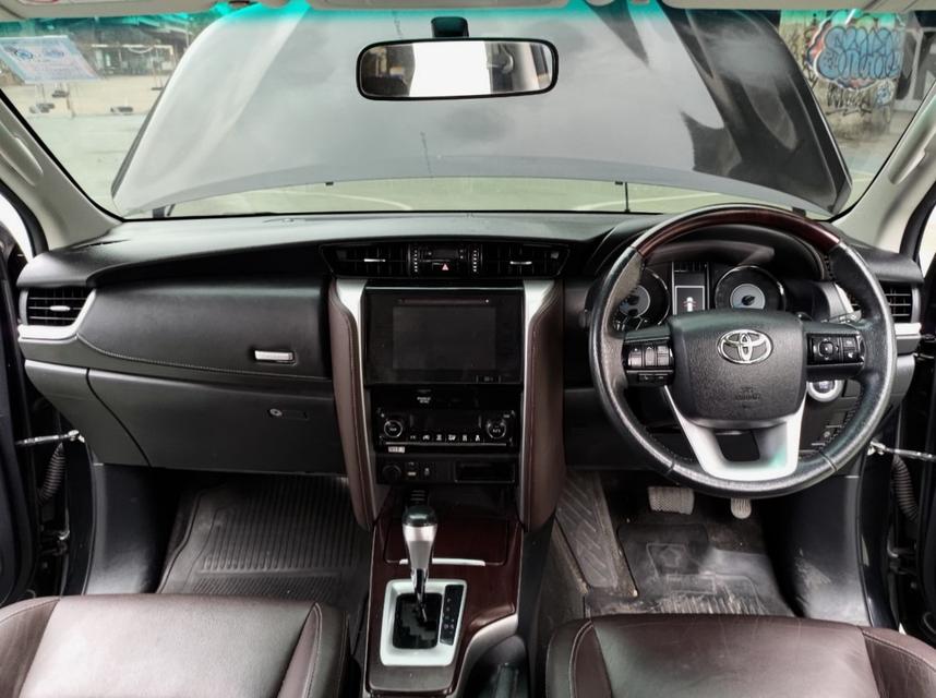 Toyota Fortuner 2.7 V Auto ปี 2016 5