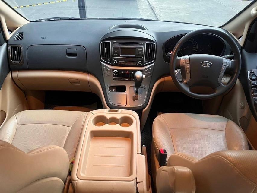 Hyundai H1 Elite ns ปี 2022 สีดำ รหัส KPC53 13