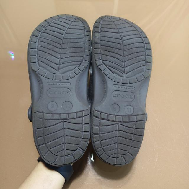 Crocs M9ðĨāļĢāļēāļāļēPrice 450āļŋ āļĢāļđāļāļāļĩāđ 5