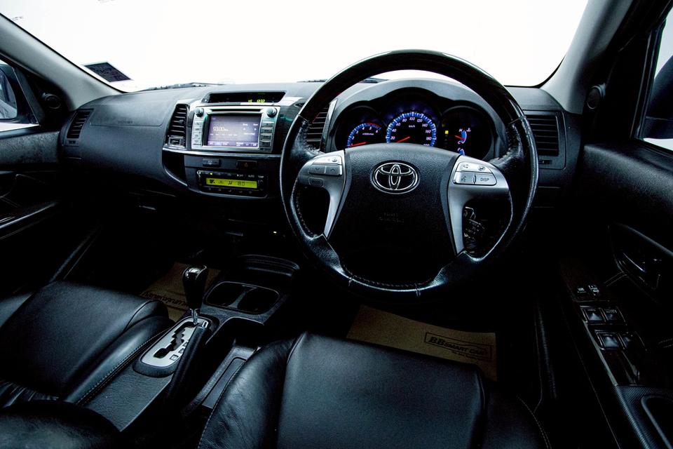 ✨ TOYOTA FORTUNER 3.0 V AT ปี 2013 ตัวท็อป V รูปที่ 15