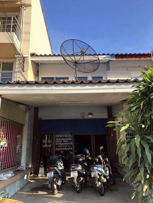 ขายที่ดินพร้อมตึกแถว 2 ชั้น เนื้อที่ 88.8 ตร.ว. ตำบลสนามจันทร์ เมืองนครปฐม,นครปฐม 2