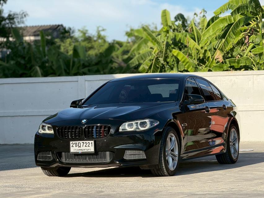 BMW SERIES 5, 528i M SPORTโฉม F10 ปี10-17 สีดำ เกียร์ออโต้ เครื่องเบนซิน M Sport LCi ปี 15 แท้ ปี2015(เลขไมล์ 154,745 km.) รูปย่อยที่ 2