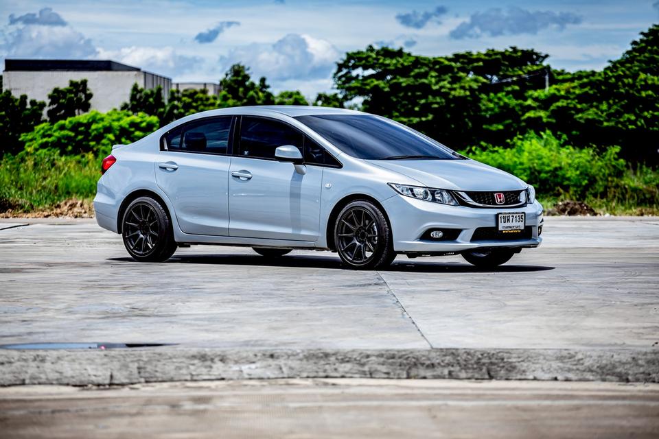 Honda Civic Fb 1.8S ปี 2012 เกียร์ออโต้ สีฟ้า