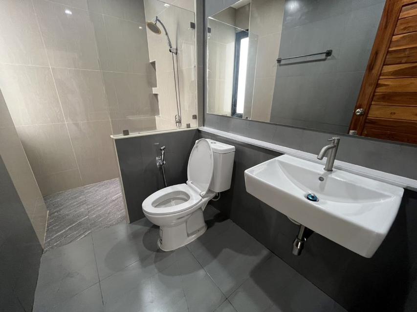 ขายบ้านเดี่ยวชั้นเดียว โครงการทริลเลียนเฮ้าส์ ( Trillion House ) บนพื้นที่ 50 ตรว. ซอยเชื่อมสัมพันธ์ 20 เขตหนองจอก ใกล้รถไฟฟ้าสายสีชมพู 9