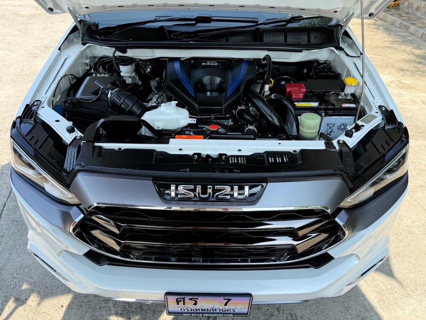 2024 ISUZU MU-X 3.0 ULTIMATE 4WD รถมือเดียวออกป้ายแดง รถวิ่งน้อยเพียง2X,XXX KM เข้าศูนย์ทุกระยะ ไม่เคยมีอุบัติเหตุครับ รูปที่ 15
