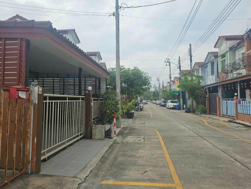 ขายทาวน์เฮาส์ หมู่บ้านไลโอ วงแหวน-ปิ่นเกล้า (ซอยวัดพระเงิน) 6