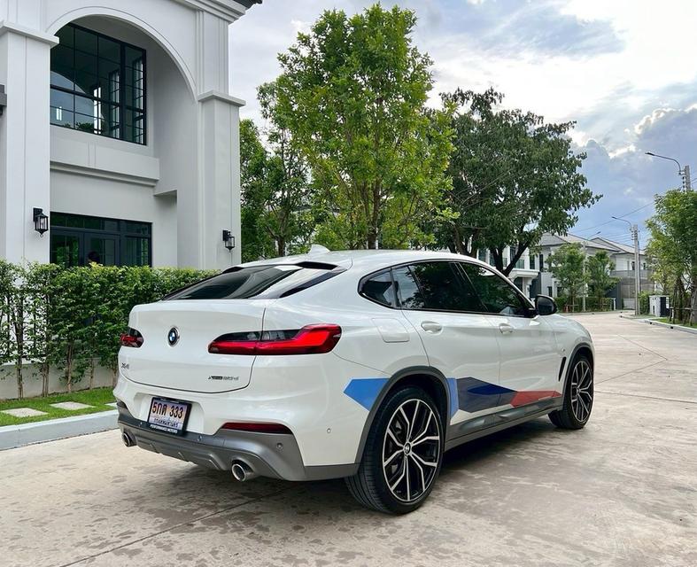 BMW X4 xDrive20d M Performance Edition  สีขาว Alpine White  ปี21 ดีเซล  6