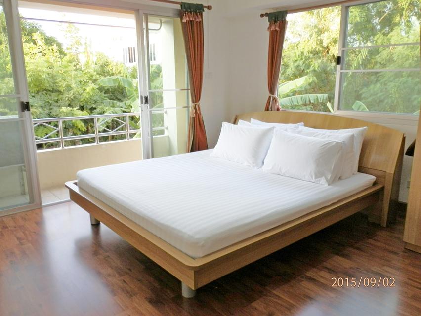 Sandy serviced apartment  8