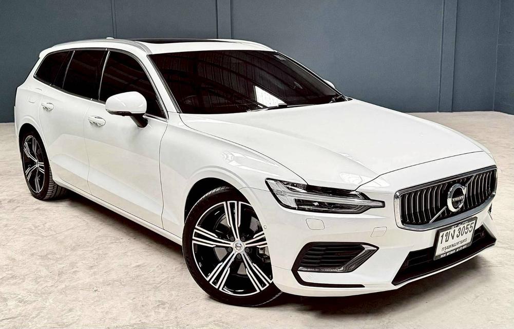 Volvo V60 T8 Inscription 4WD Wagon ปี 2020