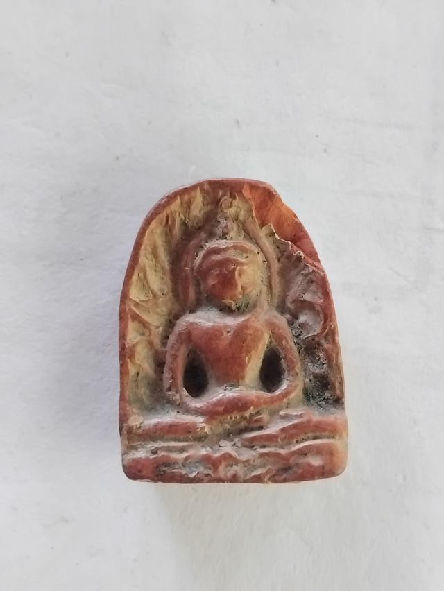 พระซุ้มกอ กำแพงเพชร.