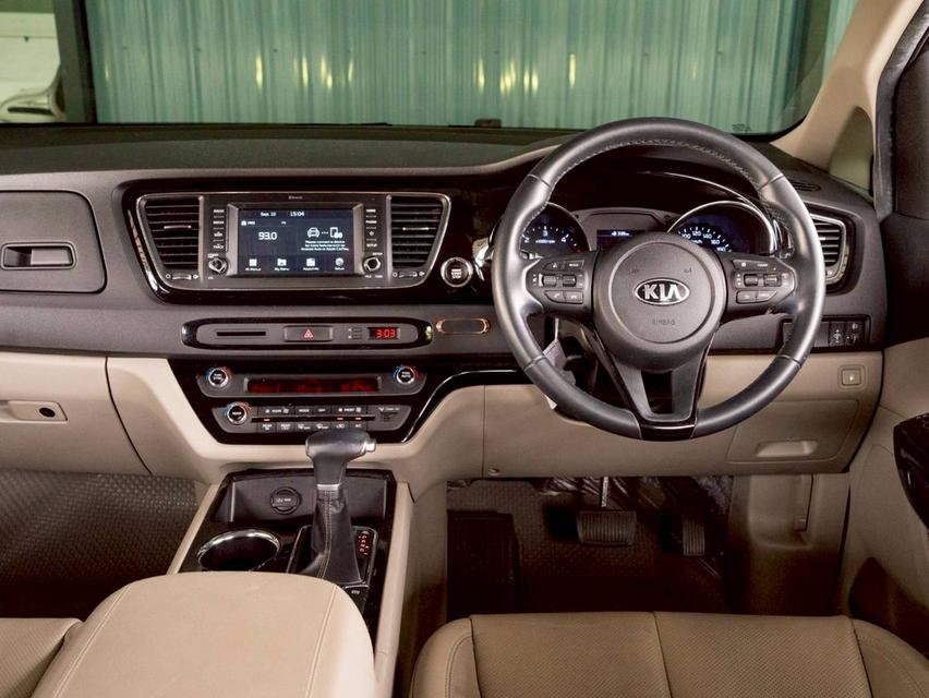 Kia Grand Canival 2.2 Limited 2020 จด 2021 16