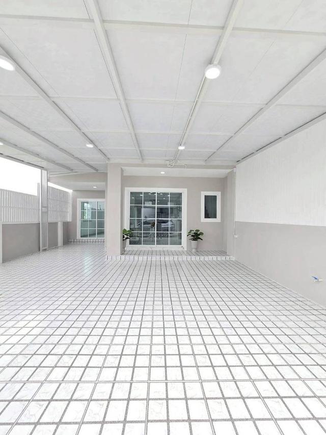 🚗🚗 จอดรถในบ้านได้ถึง 2 คัน 🚗🚗หมู่บ้านบัวทอง4  (คุณาภัทร) บางบัวทองทาวน์เฮ้าส์ 2 ชั้น  หลังมุมในส่วนตัว ตกแต่งใหม่พร้อมอยู่ 5