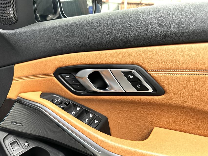BMW 330e Plug-in Hybrid M Sport ปี2021 รถมือเดียว