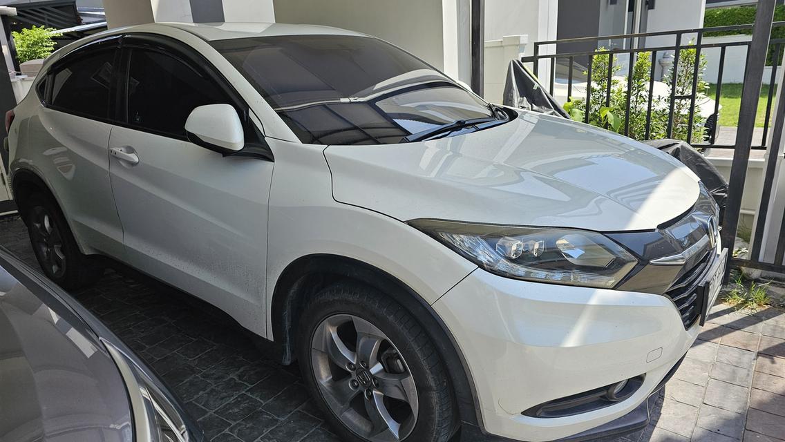 Honda HRV รุ่น E ปี 2015 สีขาว