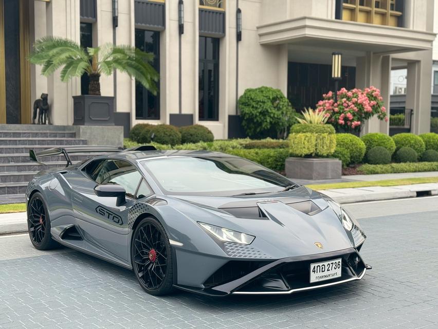Lamborghini Huracan STO ปี 2022