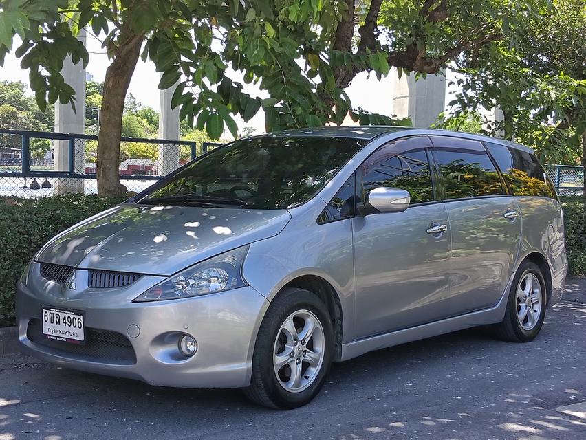 mitsubishi space wagon 2.4 A/T 2005   4