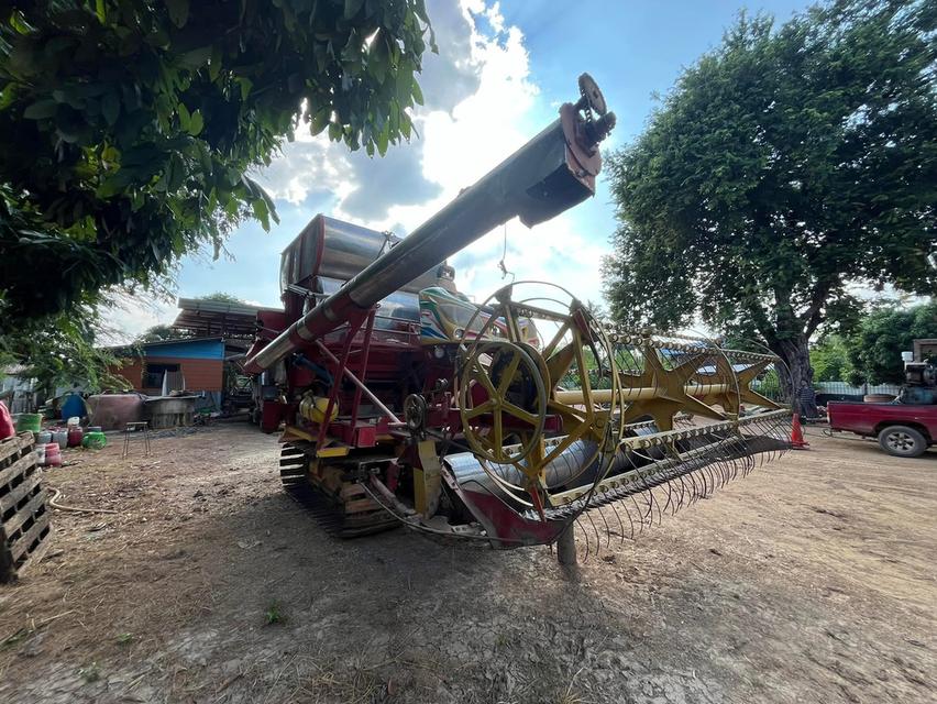 รถเกี่ยวข้าวไทยเส็ง ตัวเดิน10Ht เครื่องมิตซู 6D17 12วาว  ปั้มอีตัน22 มอเตอร์ได้ร์กิ้นอุ้ม2ตัน  ลอนเลอร์10ลูก ปากเกี่ยว3เมตร รูปที่ 3