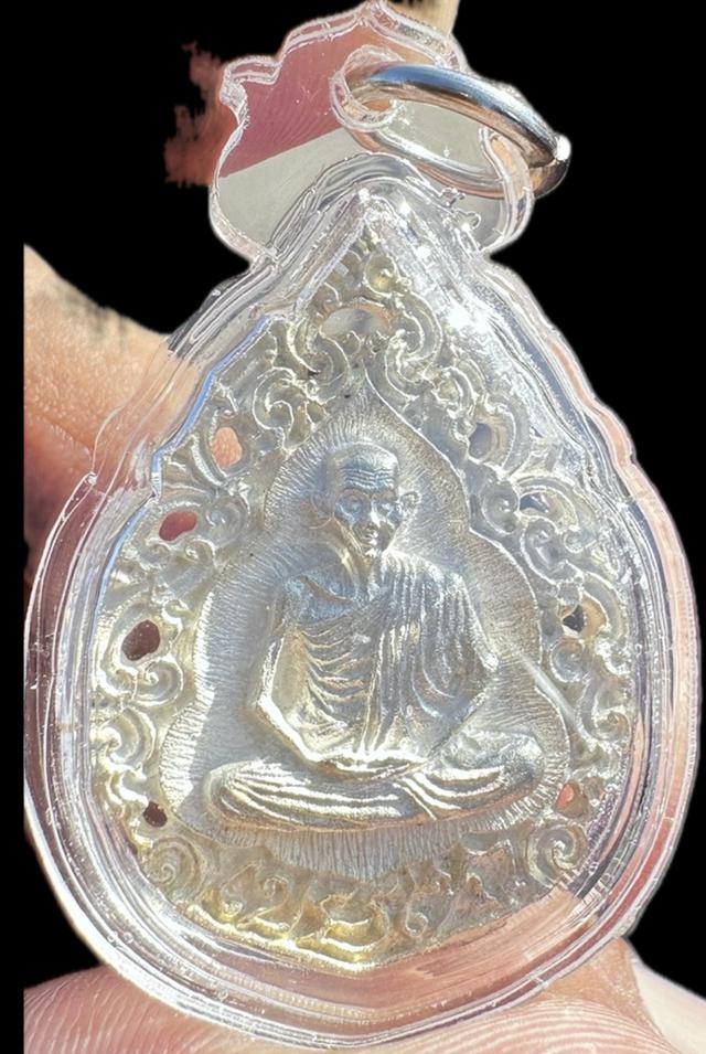 หลวงพ่อเกษม เขมโก สุสานไตรลักษณ์ รูปที่ 3