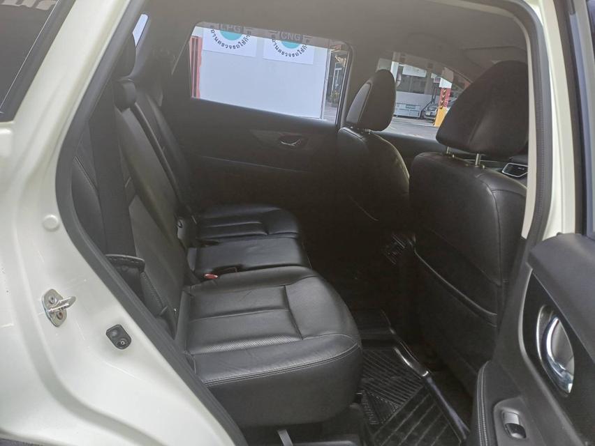 ปี2015 NISSAN X-TRAIL 2.0 เบนซิน AUTO TOP ขับ 4 ล้อ 7ที่นั่ง ไม่เคยดมแก๊ส 11