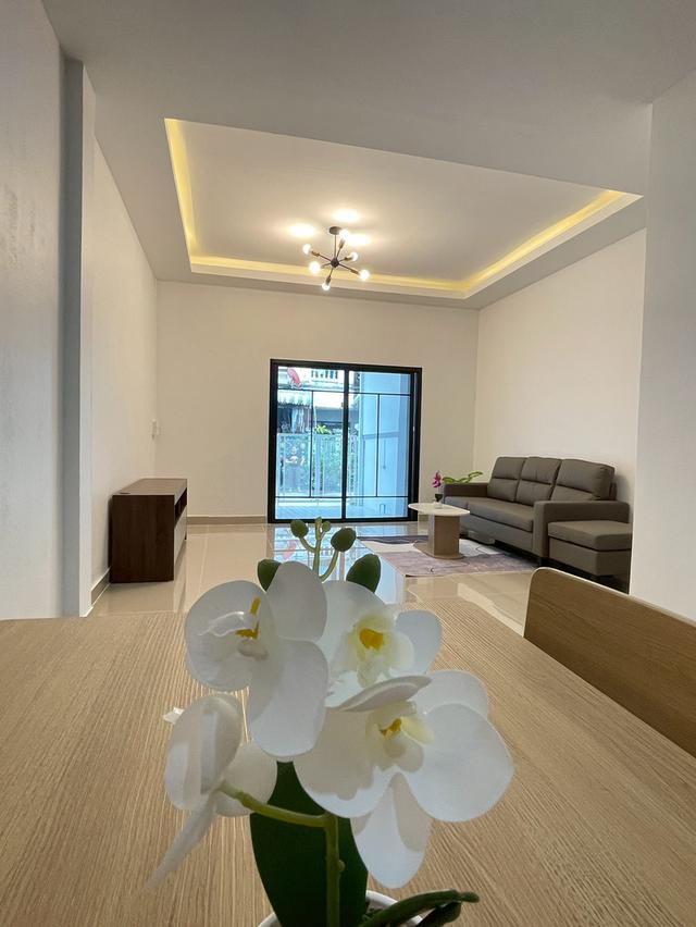 หมู่บ้านราชพฤกษ์วิลล่า 6