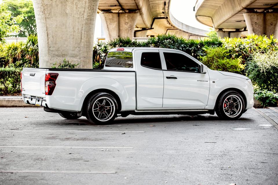 ISUZU D-MAX SPACECAB 1.9 Ddi S ปี 2021 สีเทา โฉมล่าสุด