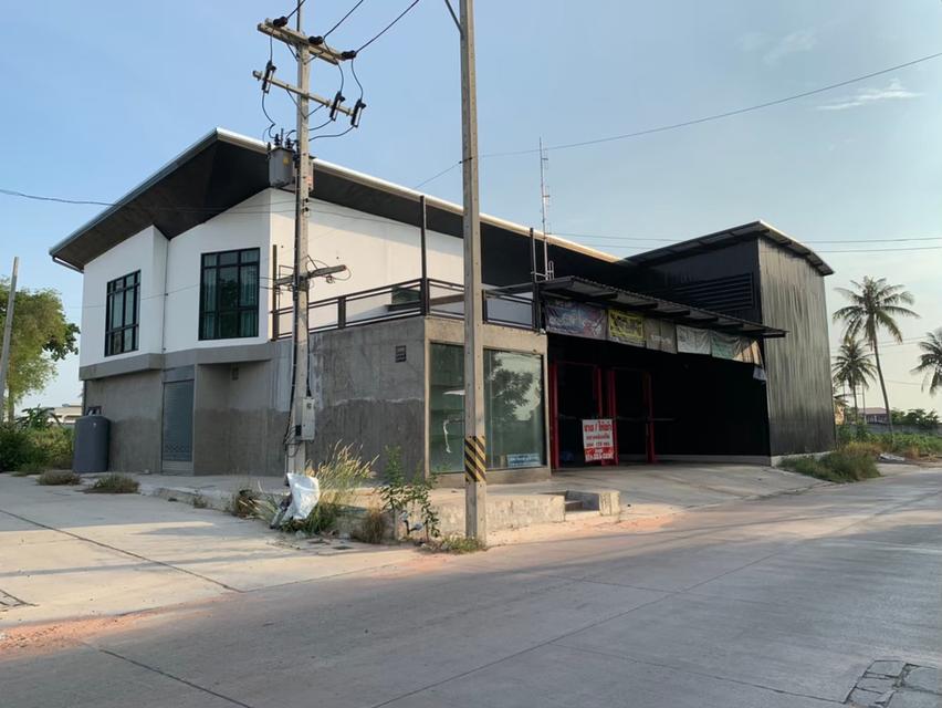 ออฟฟิศ + โกดัง พร้อมที่พักอาศัย 1