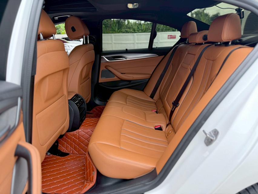 ปี 2020 BMW SERIES 5, 530e 2.0 M SPORT โฉม G30 ปี17-24 LCI สีขาว มือเดียวออกห้าง 9