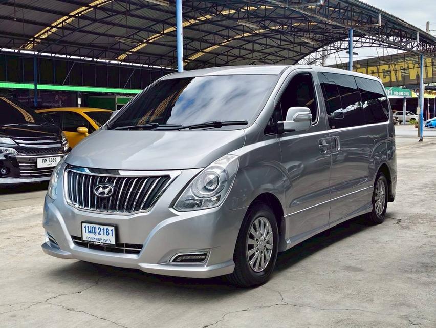 Hyundai H1 Deluxe 2017เครื่องA2ตัวใหม่175HP เบาะหนังแท้
