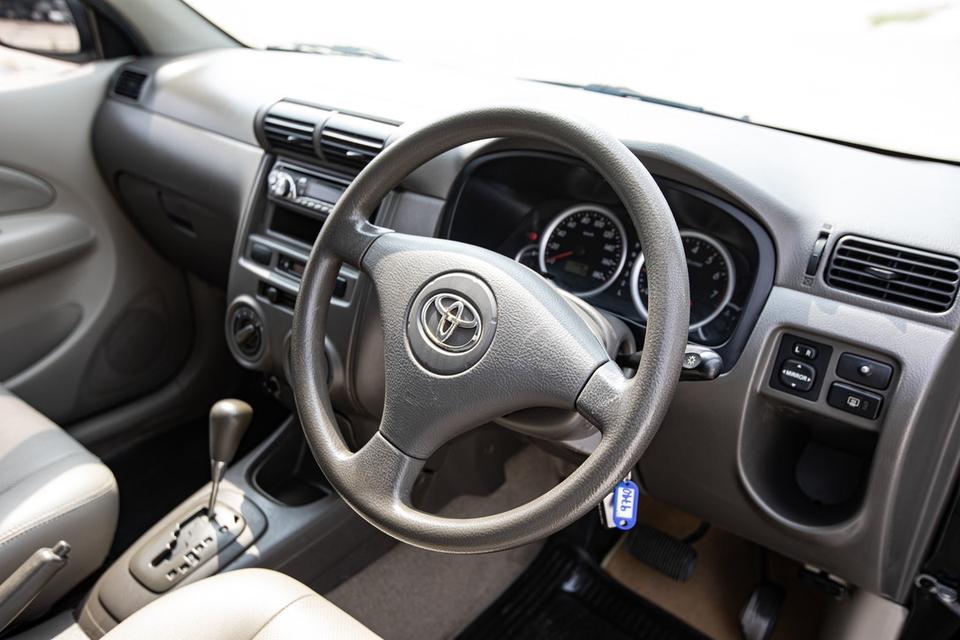 Toyota Avanza 1.5E ปี 2011 เกียร์ Auto 7 ที่นั่ง สีดำ สภาพดี 16