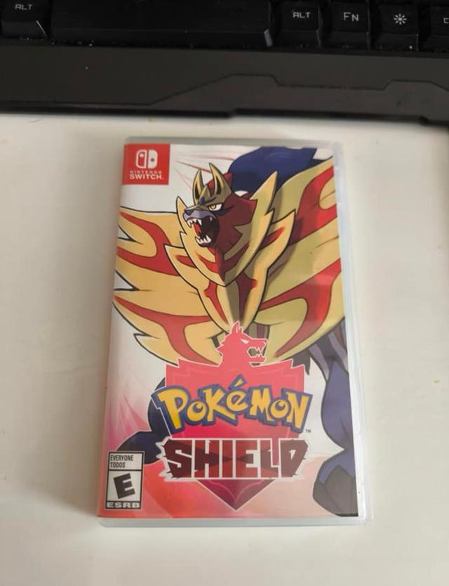 แผ่นเกมส์ Pokemon shield มือสอง