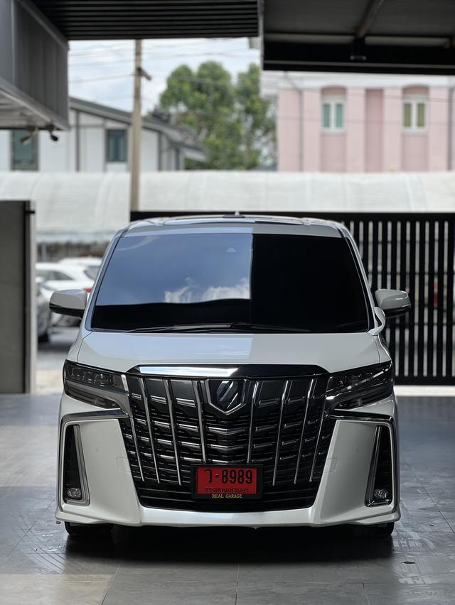 Toyota Alphard 2.5 SC Package