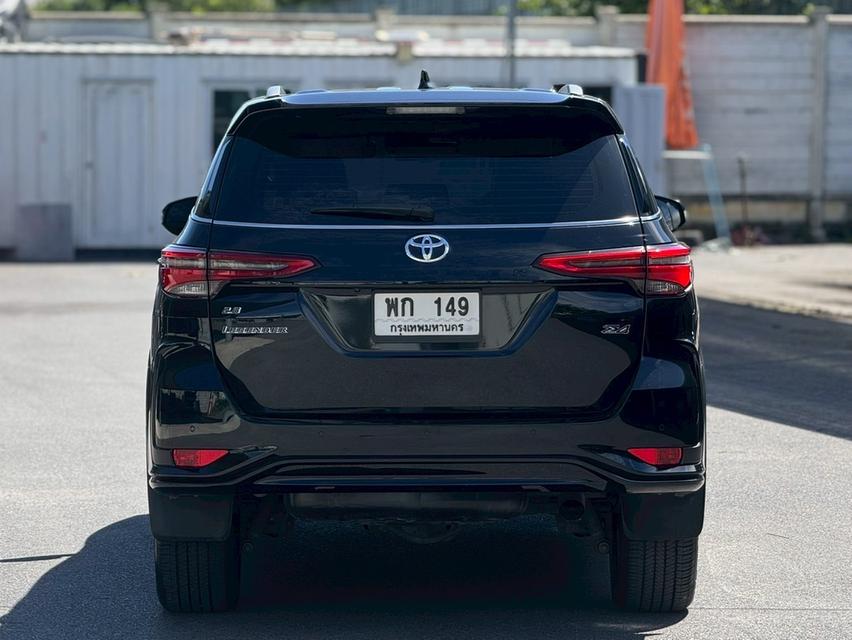 TOYOTA FORTUNER Wagon 4dr Legender 7st Auto 6sp RWD 2.8DCT 4WD Y2021 4