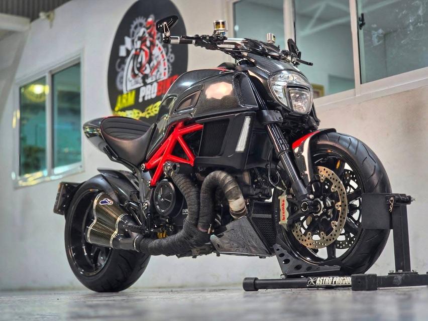 ส่งต่อรถมือ 2 Ducati Diavel ปี 2015 2