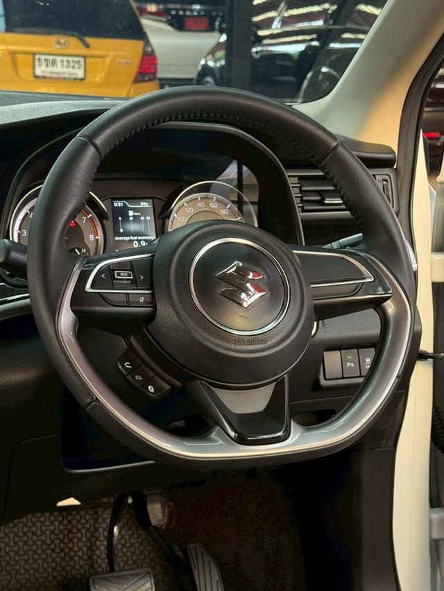 SUZUKI XL7 1.5 GLX ปี 2022 8