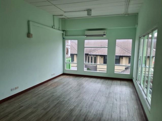 ให้เช่าอาคารสำนักงาน 4 ชั้น พื้นที่ใช้สอย 500 ตร.ม. ซอยอ่อนนุช 66 ใกล้ ศรีนครินทร์ 45 และพัฒนาการตัดใหม่ พร้อมใช้งานทันที จอดรถได้ 6 คัน 7