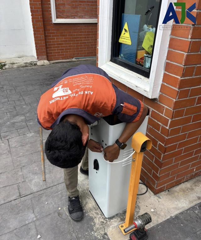 ไม้กั้นเข้าออกหมู่บ้านชลบุรี ไม้กั้นรถยนต์ชลบุรี 099-3732032 ไม้แขนกั้นรถยนต์พานทอง บ่อทอง หนองชาก บ้านบึงชลบุรี 10