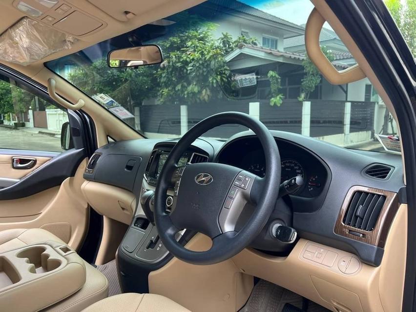 ขาย Hyundai H1 2.5Elite ปี18 8
