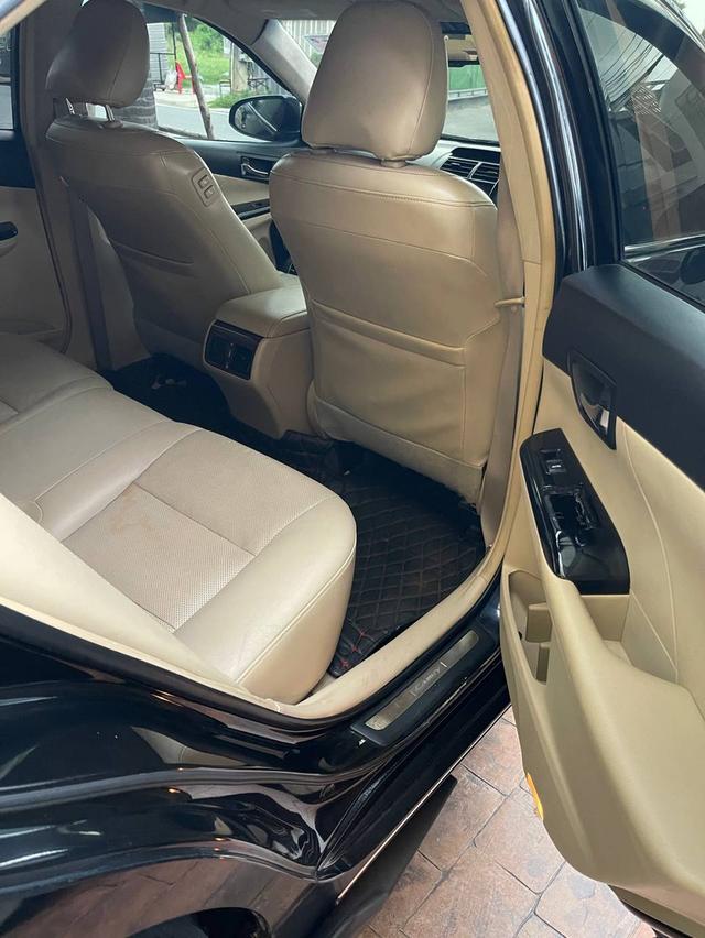 Toyota Camry 2.5 G ปี 2012 มือสอง 9