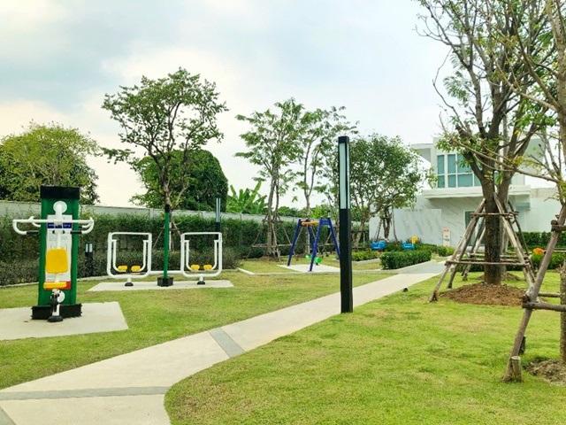 เซ็นทรัล เวสต์เกต 3กม. MRTคลองบางไผ่ 2.2 กม. ทาวน์โฮม 2 ชั้น พร้อมเฟอร์ฯ 2 นอน 3 น้ำ 18 ตร.วา. รัตนาธิเบศร์-บางใหญ่ เสาธ 4